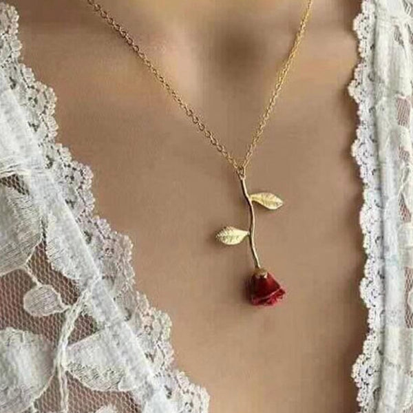 Rose Pendant Necklace