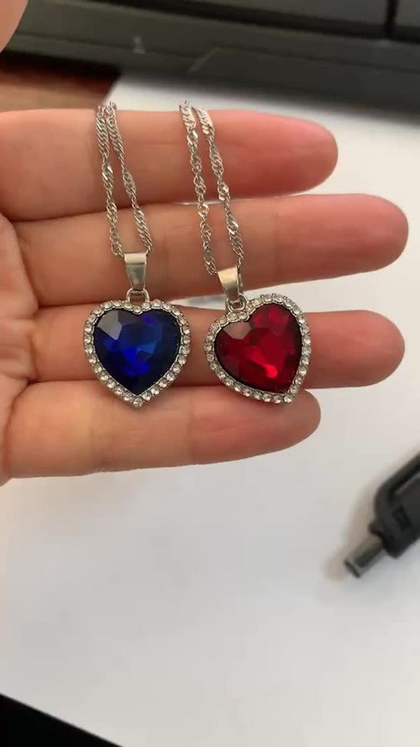 Titanic Heart of the Ocean Necklaces