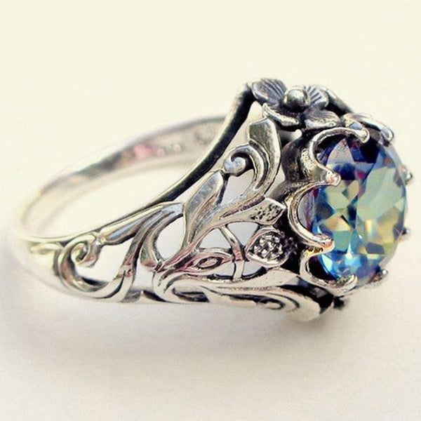 Hollow-out Vintage Gemstone Ring